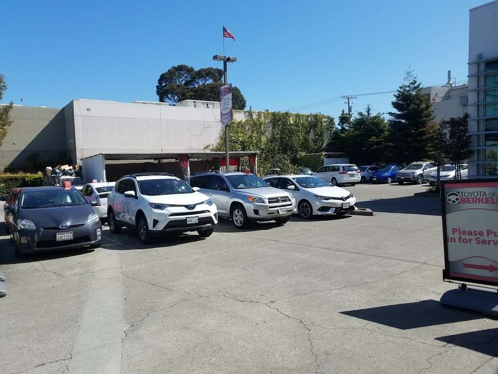 Toyota of Berkeley Certified Service Center | 1025 Eastshore Hwy, Berkeley, CA 94710, USA | Phone: (888) 346-0783