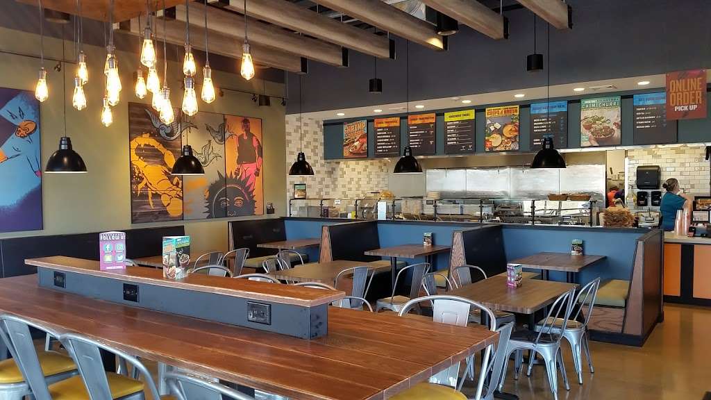 QDOBA Mexican Eats | 885 S Rochester St Suite 200, Mukwonago, WI 53149, USA | Phone: (262) 953-2535
