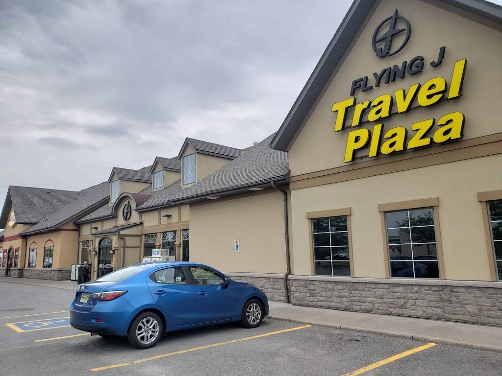 Flying J Travel Center | 1637 Pettit Rd, Fort Erie, ON L2A 5M4, Canada | Phone: (905) 991-1800