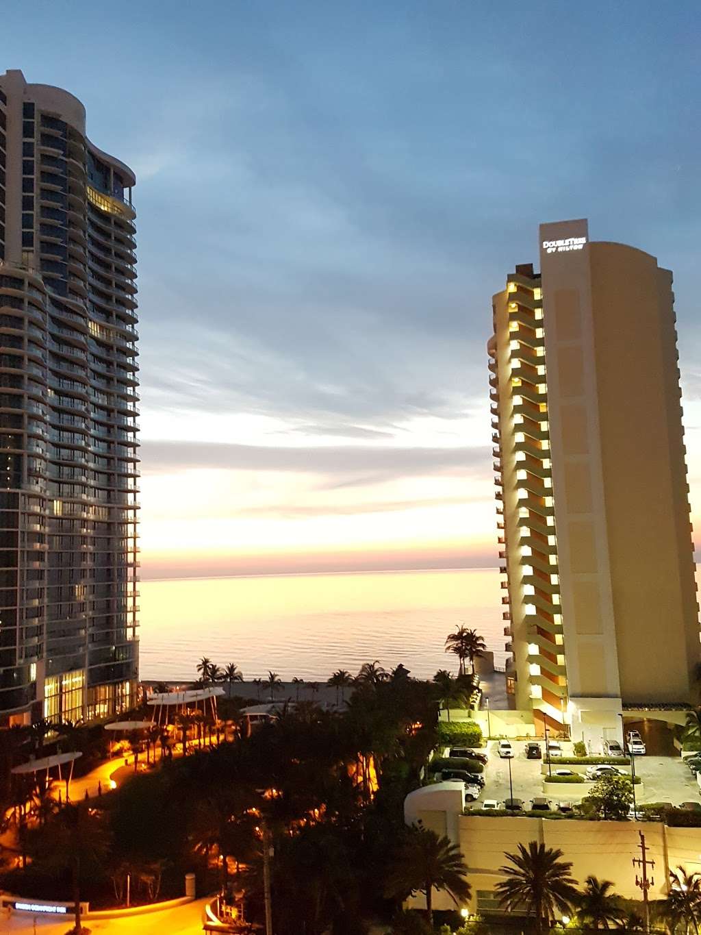 Collins Av & 174 St | Sunny Isles Beach, FL 33160, USA