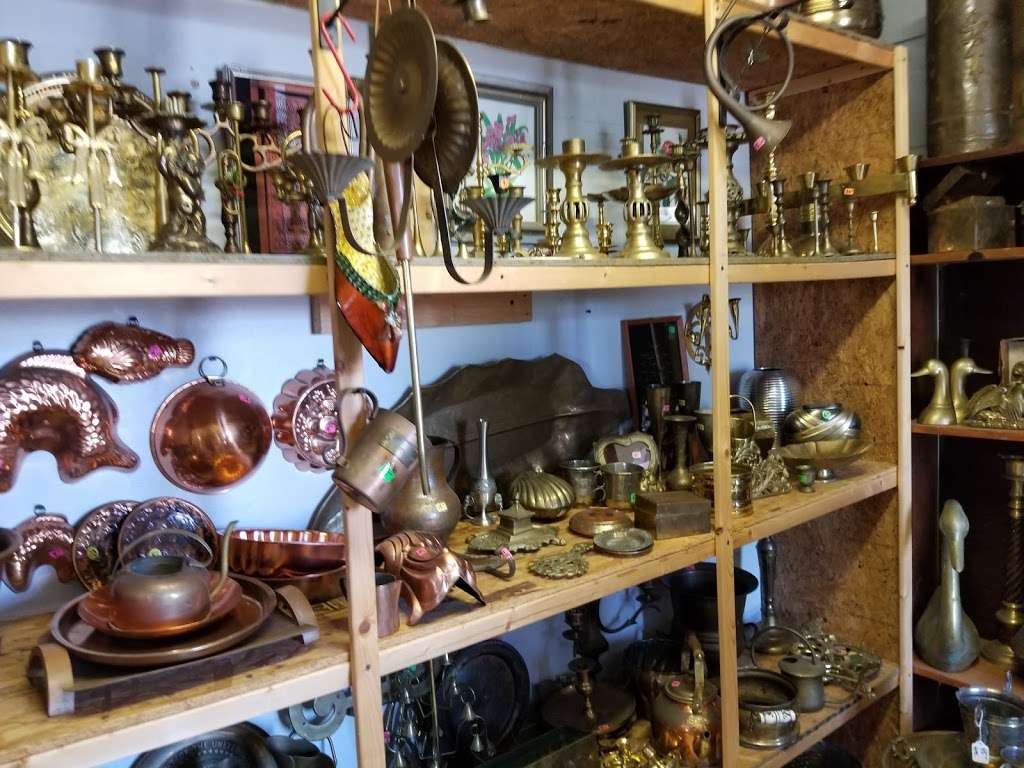 Time Bandits Antiques | 3113 N Orange Blossom Trail, Zellwood, FL 32798, United States | Phone: (321) 663-4046