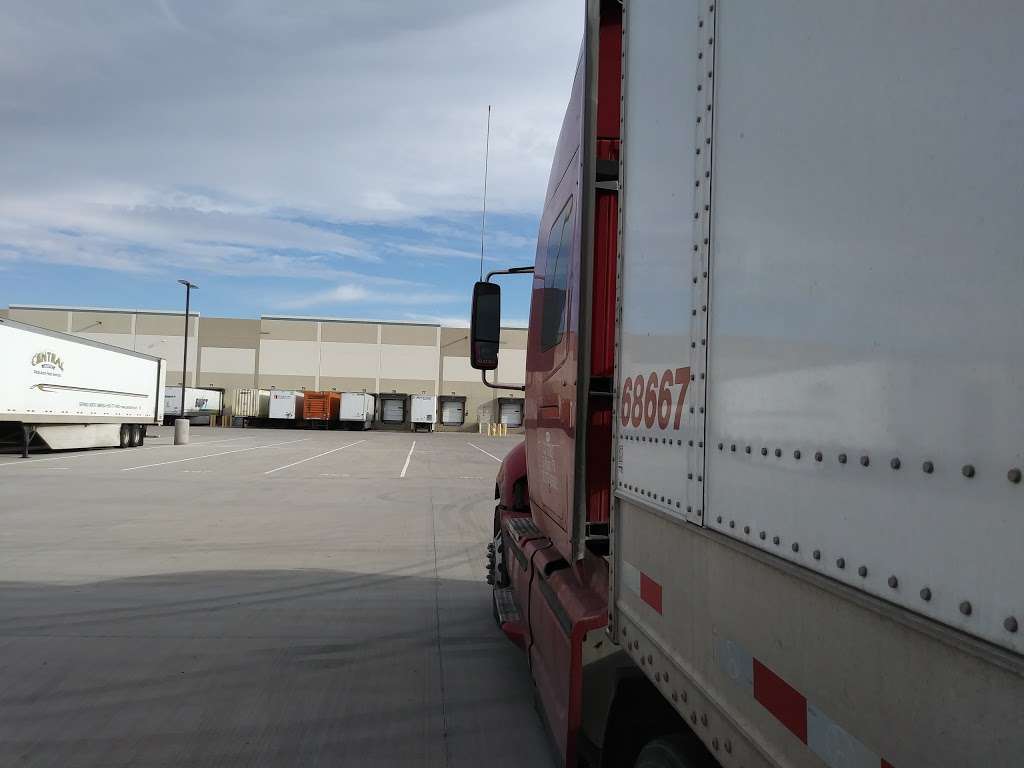 Marshalls Distribution Center in 3000 S 55th Ave, Phoenix, AZ 85043, USA