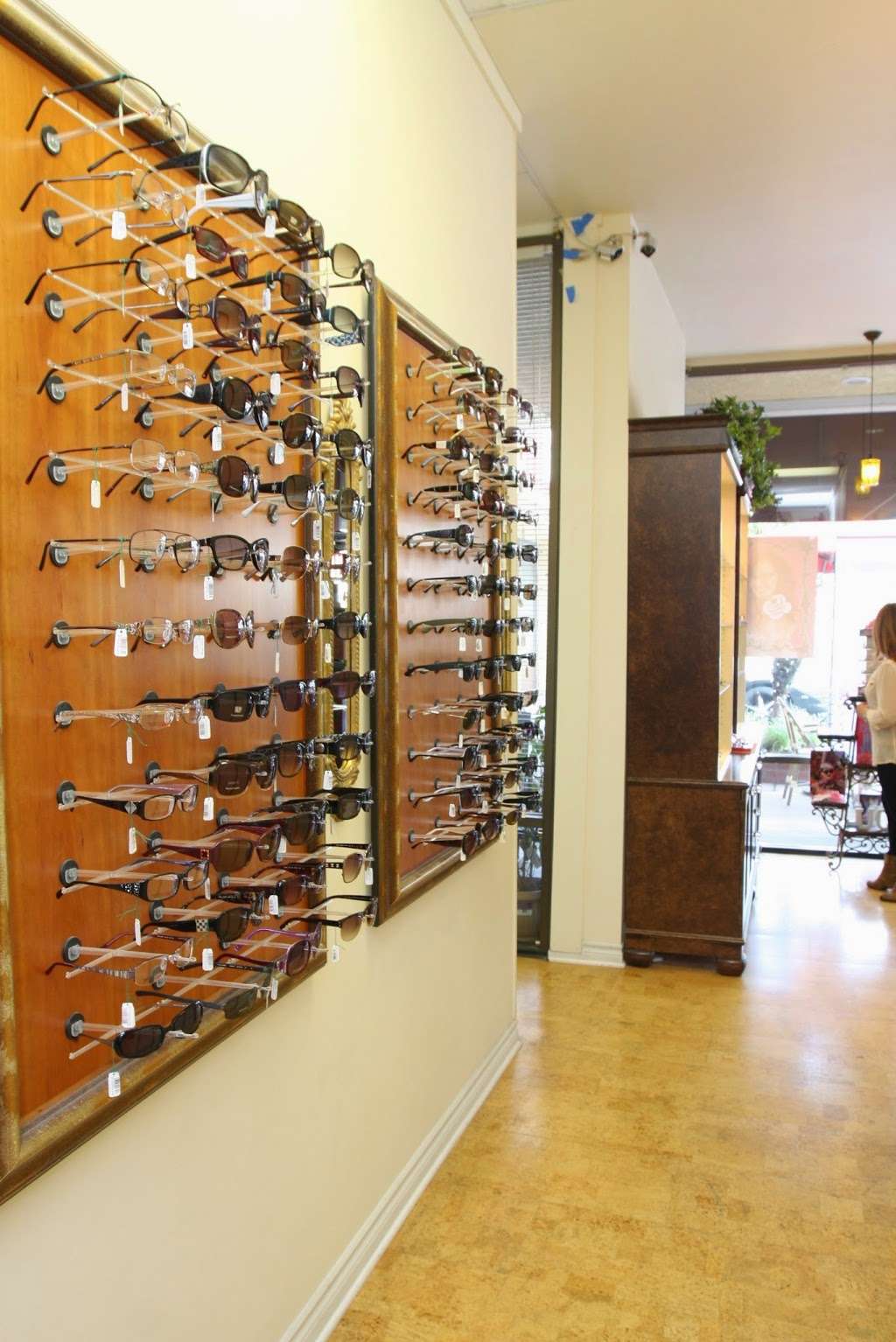 Del Rey Optometry | 8511 Pershing Dr, Playa Del Rey, CA 90293 | Phone: (310) 577-6401