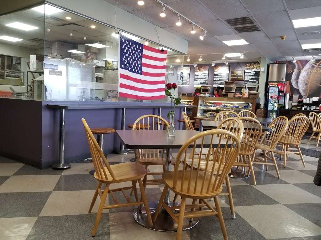 Great American Bagel | 617 Meacham Rd, Elk Grove Village, IL 60007, USA | Phone: (847) 534-0959