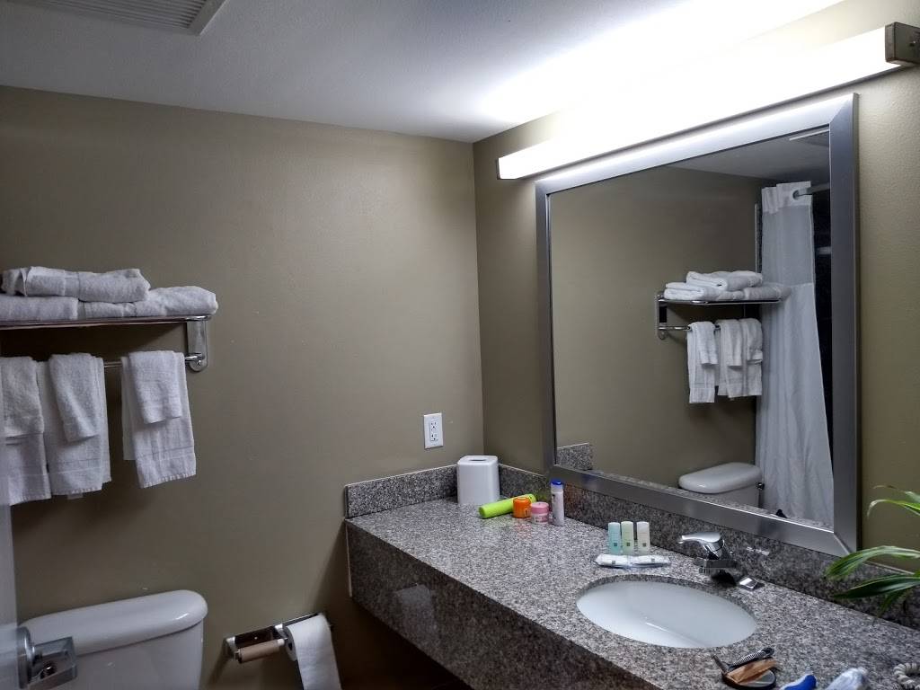 Quality Inn & Suites Near Fairgrounds Ybor City | 4955 E 18th Ave, Tampa, FL 33605, USA | Phone: (813) 623-6000