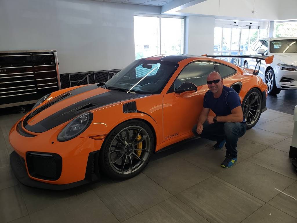 Porsche Minneapolis | 9595 Wayzata Blvd, Minneapolis, MN 55426, USA | Phone: (612) 439-5417