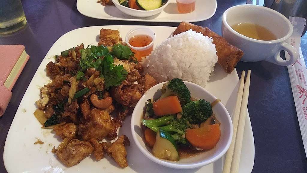 Thai Lanna | 1714 W Loop N Fwy, Houston, TX 77008 | Phone: (713) 869-8889