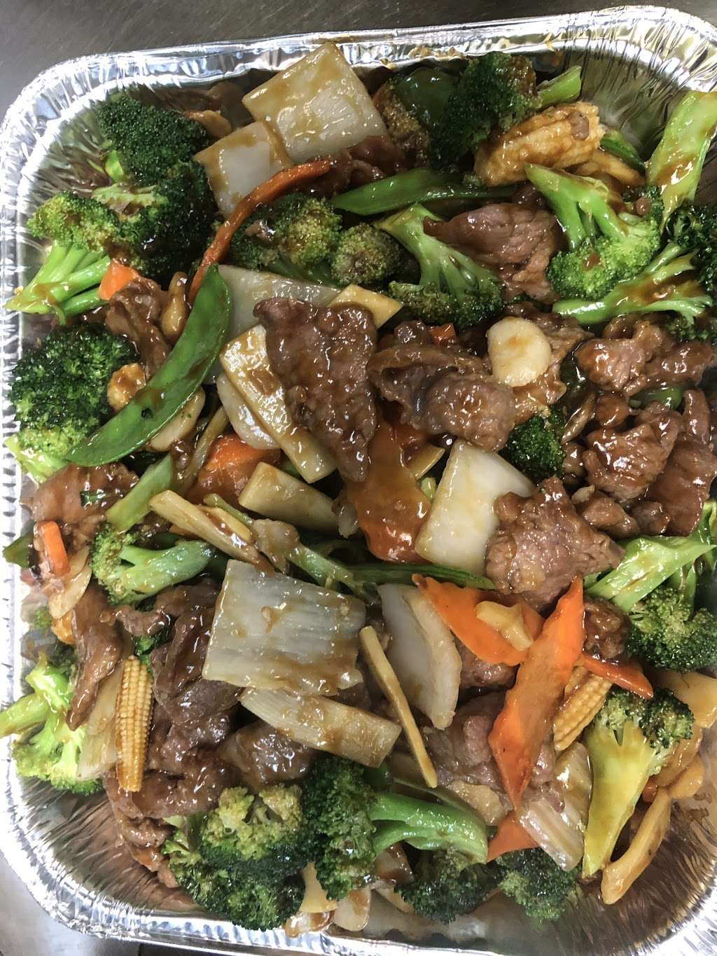 New Tung Hing | 693 John Fitzgerald Kennedy Blvd, Bayonne, NJ 07002, USA | Phone: (201) 823-3008