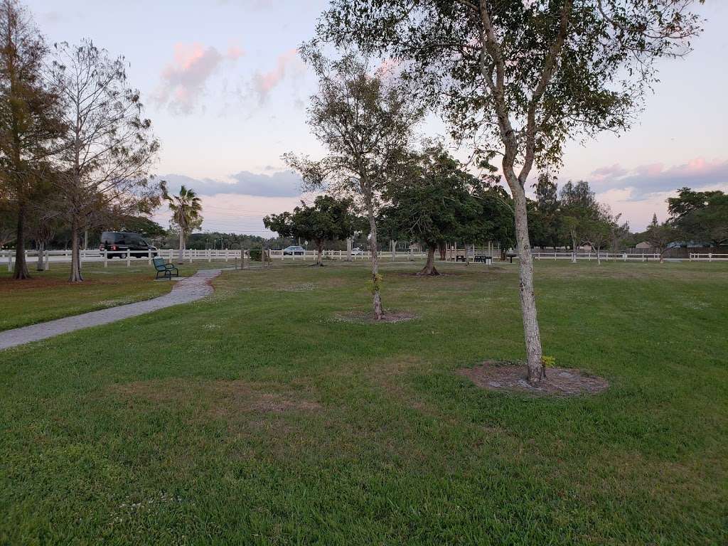 Owls Lookout Park | SW 26th St, Davie, FL 33325, USA | Phone: (954) 797-1000