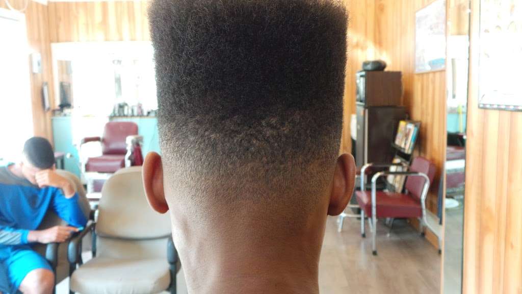 Kingdom Barber Lounge | 7128 Salem Fields Blvd, Fredericksburg, VA 22407 | Phone: (540) 693-0770