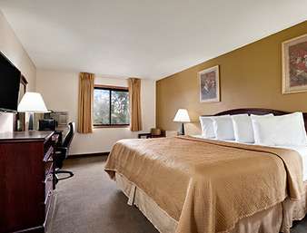 Travelodge by Wyndham La Porte/Michigan City Area | 438 Pine Lake Ave, La Porte, IN 46350, USA | Phone: (219) 325-3808