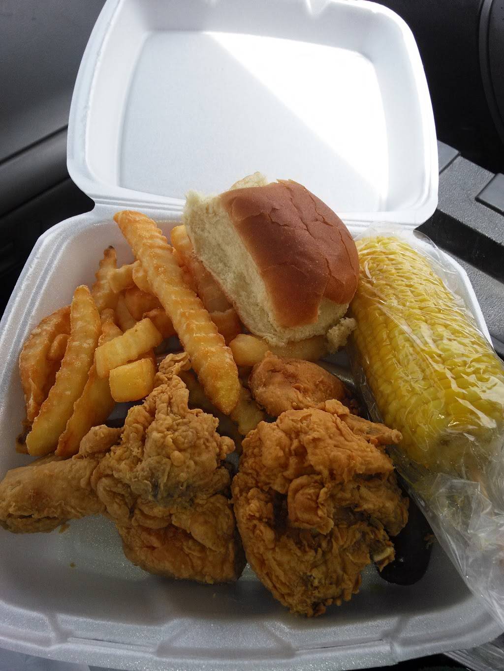 Lisas Chicken | 1400 E Long Ave, Fort Worth, TX 76106, USA | Phone: (817) 626-1190