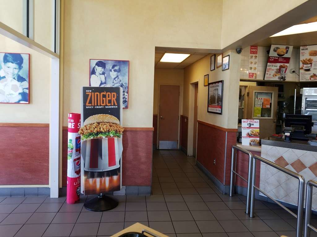 KFC | 250 N Bascom Ave, San Jose, CA 95128, USA | Phone: (408) 286-4537