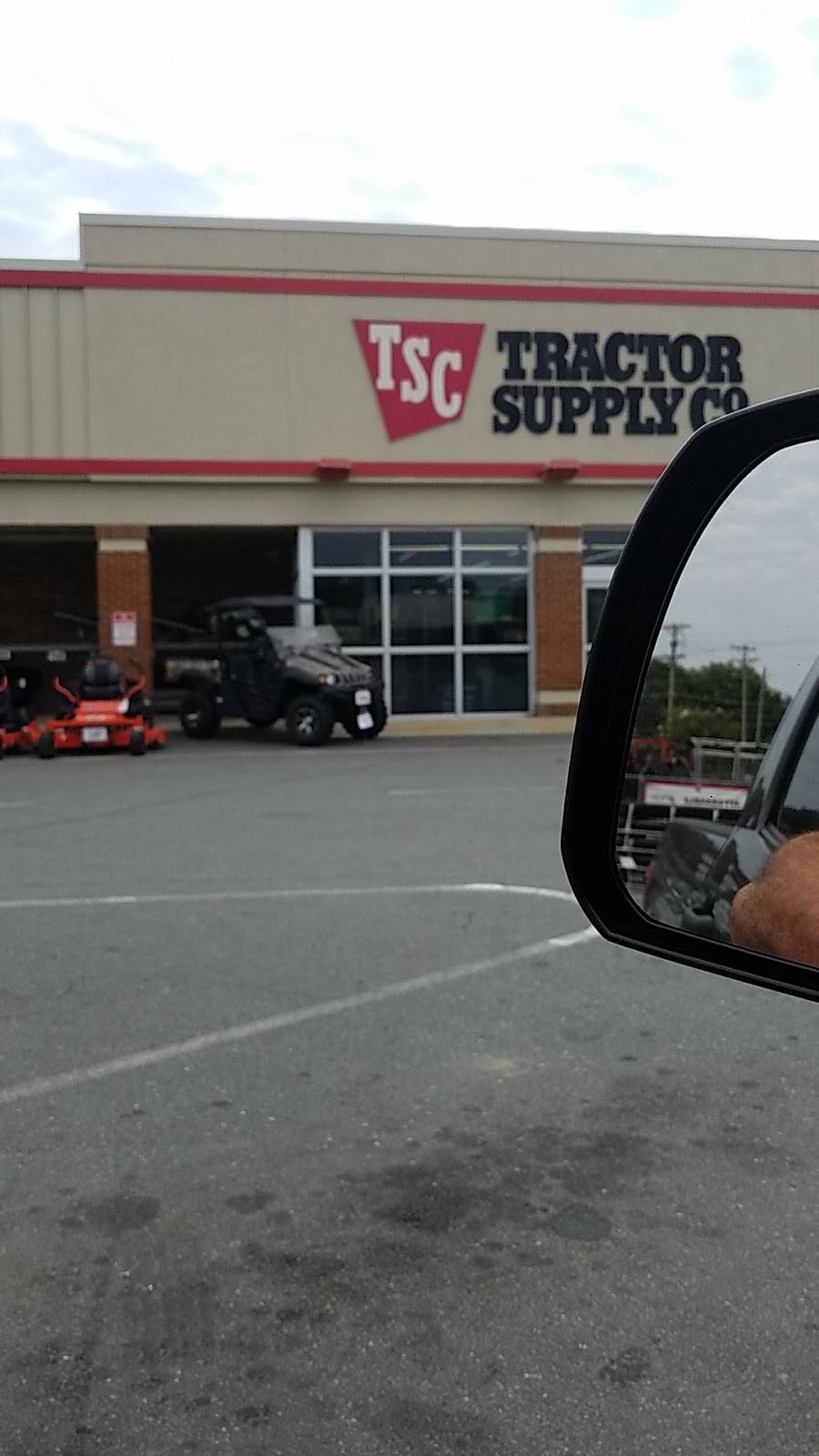 Tractor Supply Co. | 1011 Bethania-Rural Hall Rd, Rural Hall, NC 27045, USA | Phone: (336) 969-0482