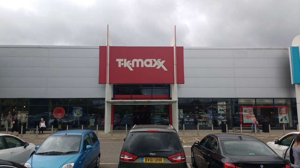 TK Maxx | Tunbridge Wells Shopping Park, Longfield Rd, Royal Tunbridge Wells, Tunbridge Wells TN2 3UE, UK | Phone: 01892 510130