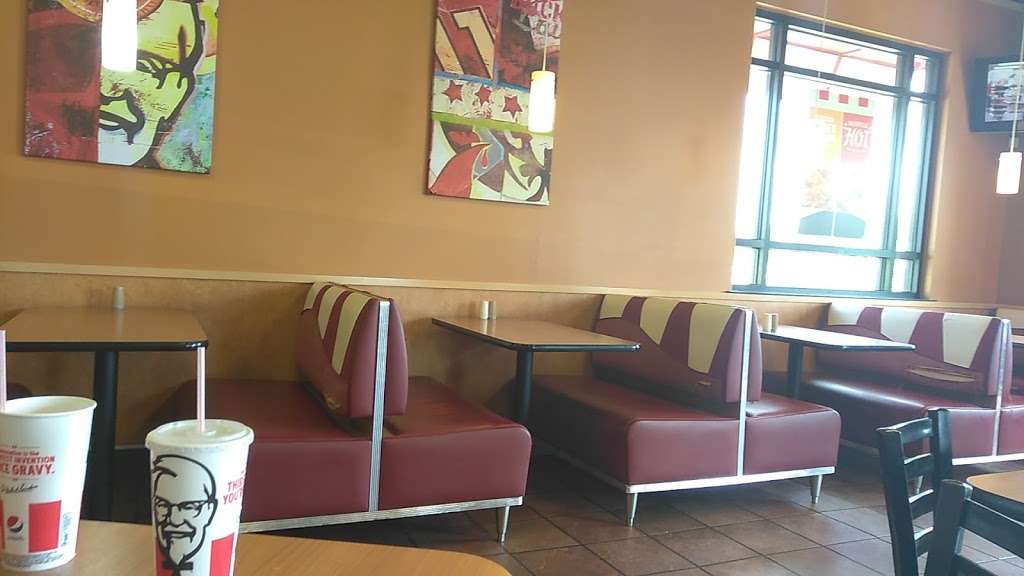 KFC | 5332 N Belt Hwy, St Joseph, MO 64506, USA | Phone: (816) 232-6532