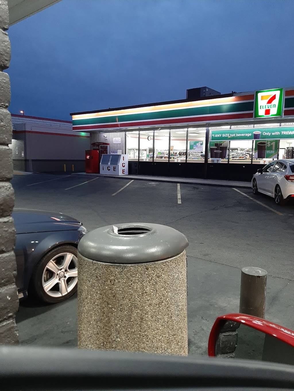 7-Eleven | 3421 E Tropicana Ave, Las Vegas, NV 89121, USA | Phone: (702) 456-5147