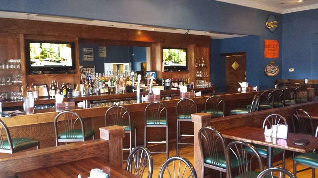 The Library Restaurant & Pub | 2610 S Lynhurst Dr, Indianapolis, IN 46241 | Phone: (317) 243-0299