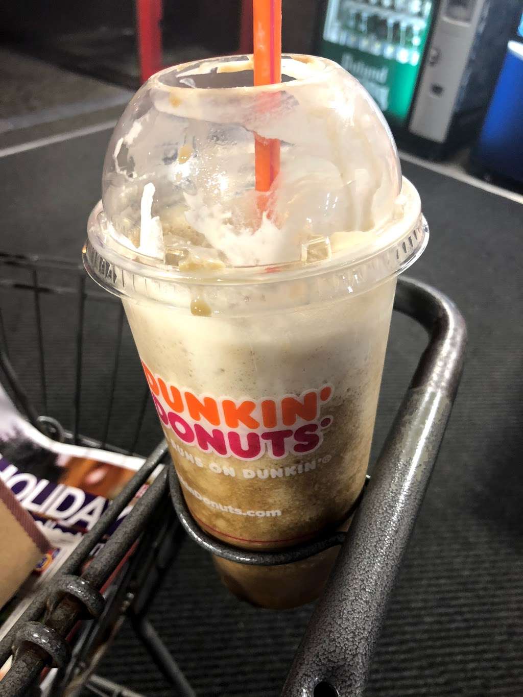 Dunkin | 300 NJ-17, East Rutherford, NJ 07073, USA | Phone: (201) 460-0941