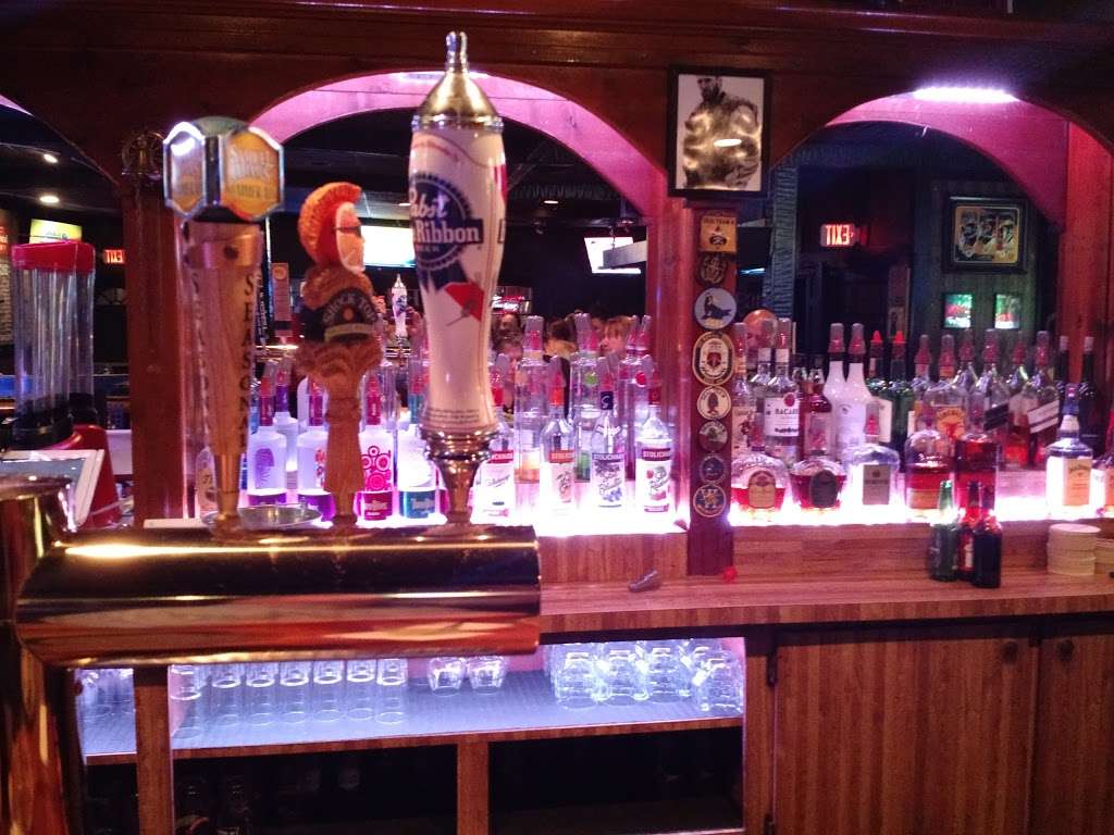 Brunos Bar + Burger | 856 Western Ave, Lynn, MA 01905, USA | Phone: (781) 596-2342