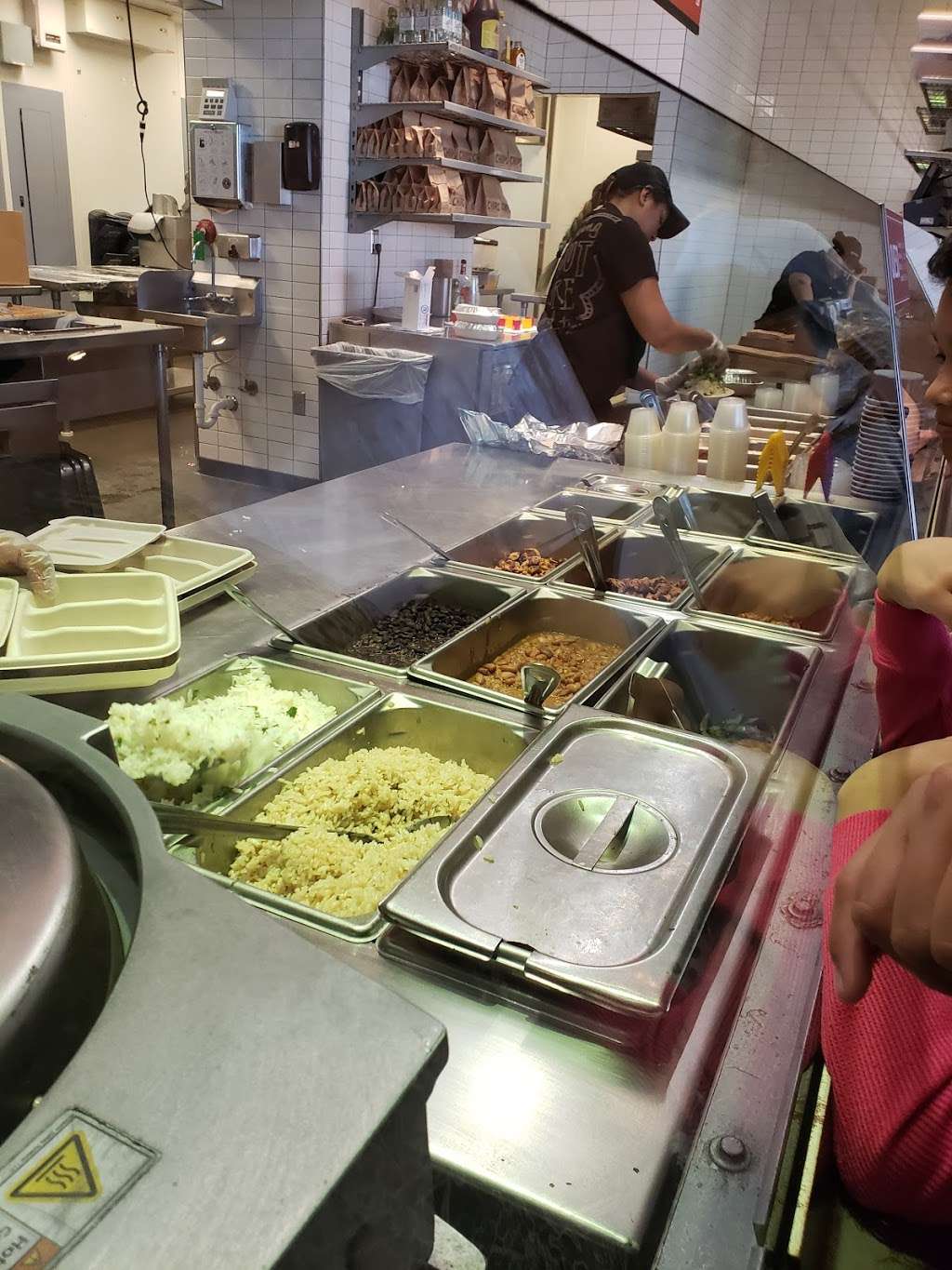 Chipotle Mexican Grill | 1301 W Davis St ste b, Conroe, TX 77304, USA | Phone: (936) 756-8555