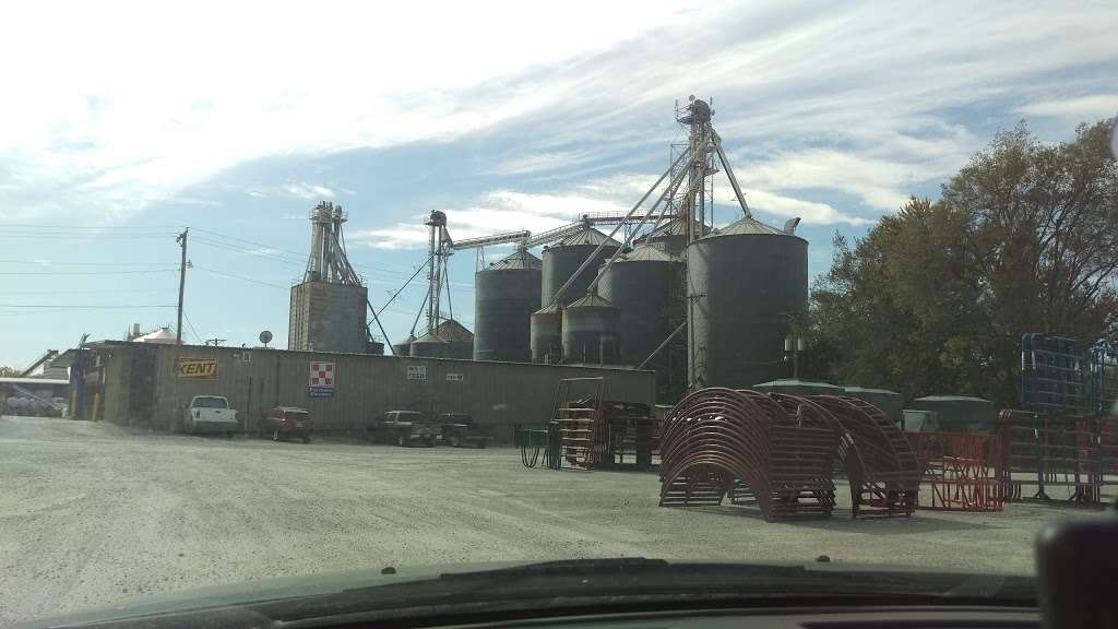 Farmers Elevator & Supply Co | 511 Center St, Clinton, MO 64735, USA | Phone: (660) 885-5578