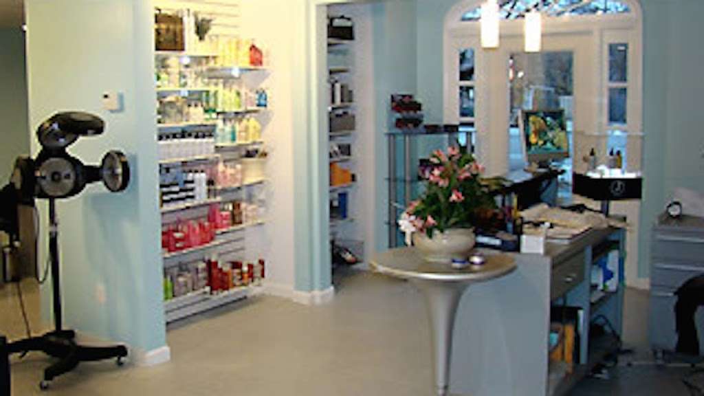 Verona Salon | 89 Sandwich St, Plymouth, MA 02360, USA | Phone: (508) 746-7979