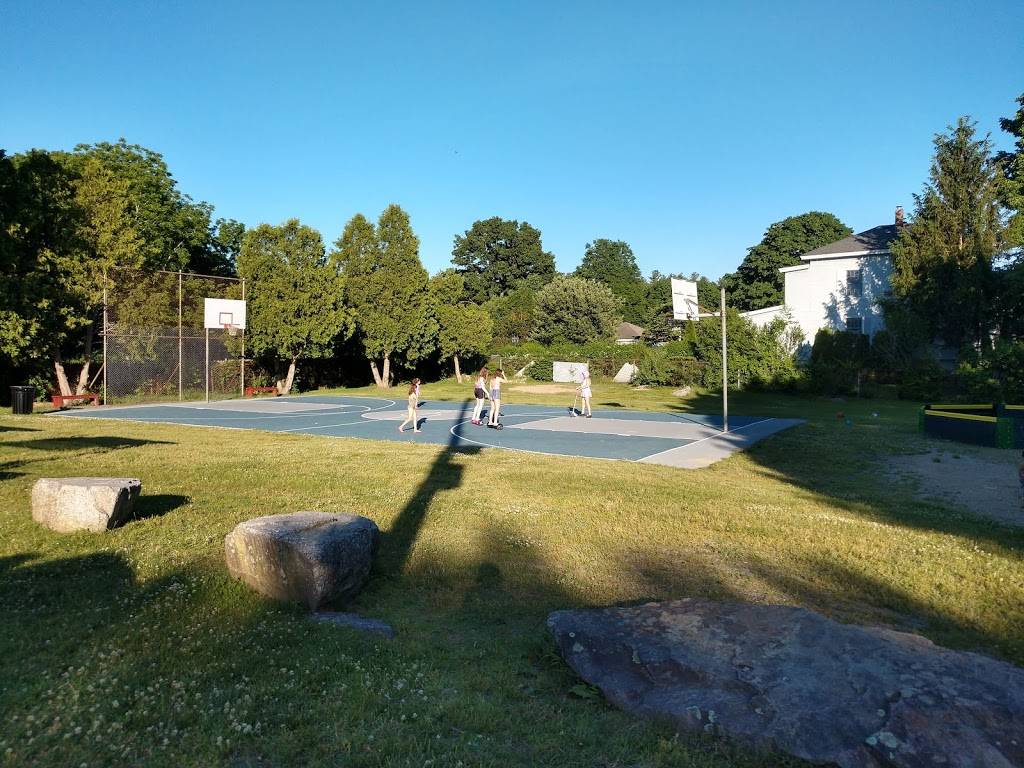 Philbin Memorial Park and Splashpad | 42-62 Berlin St, Clinton, MA 01510, USA