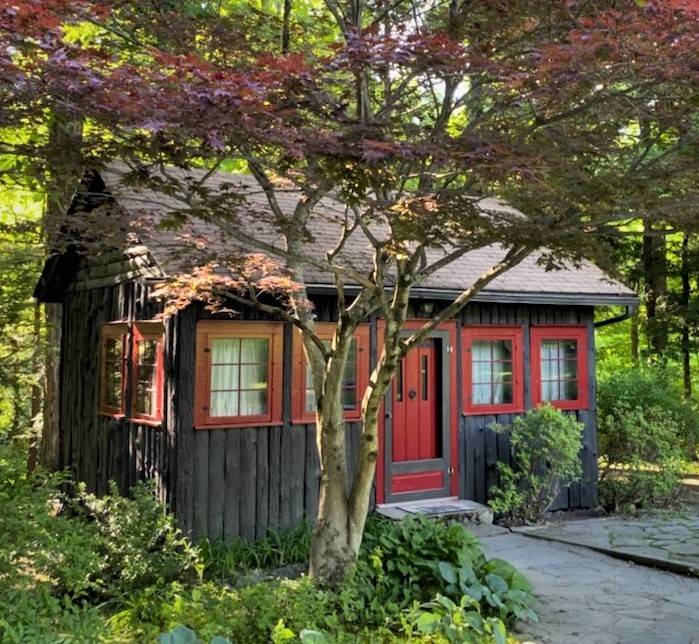 Babbling Brook Cottages Inc, | 258 Silver Lake Rd, Dingmans Ferry, PA 18328, USA | Phone: (570) 828-9175