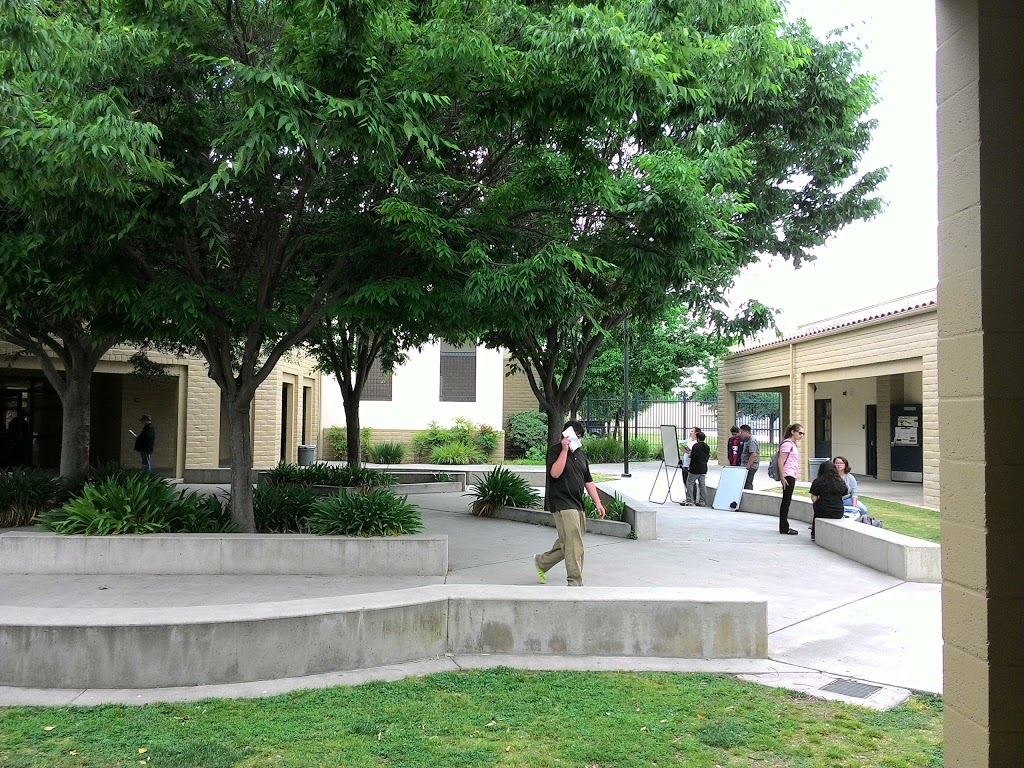 Sunnyside High School | 1019 S Peach Ave, Fresno, CA 93727, USA | Phone: (559) 253-6700