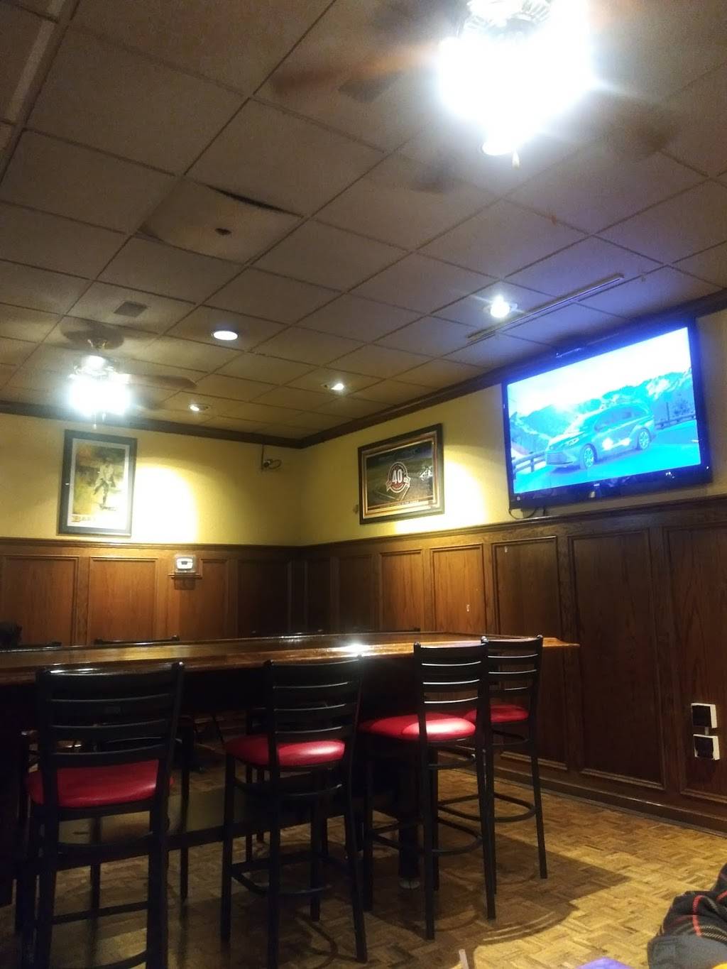 Hooligans Pub & Eatery | 3340 Highland Ave, Cincinnati, OH 45213 | Phone: (513) 841-9994