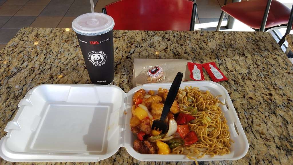 Panda Express | 26913 Sierra Hwy, Santa Clarita, CA 91321, USA | Phone: (661) 298-7733