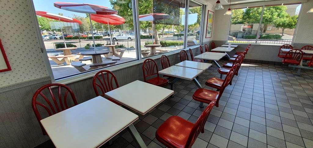 In-N-Out Burger | 1881 N Livermore Ave, Livermore, CA 94550, USA | Phone: (800) 786-1000