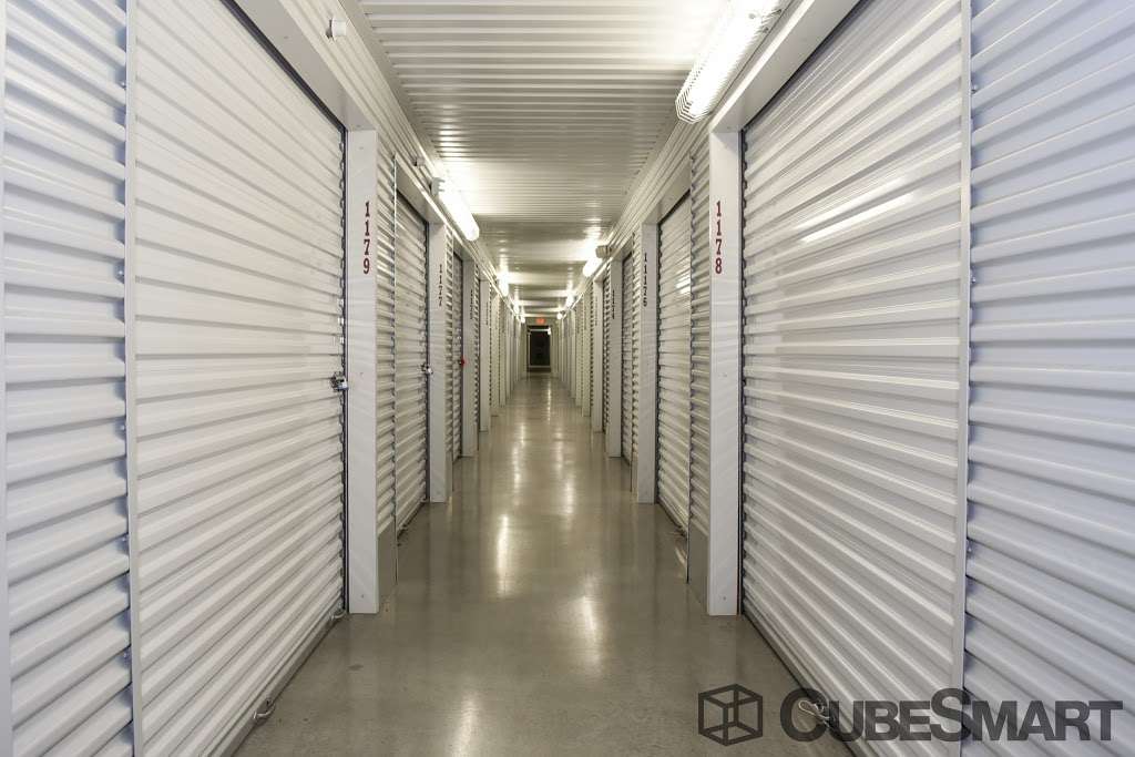 CubeSmart Self Storage | 9722 N Sam Houston Pkwy E, Humble, TX 77396, USA | Phone: (281) 458-9500