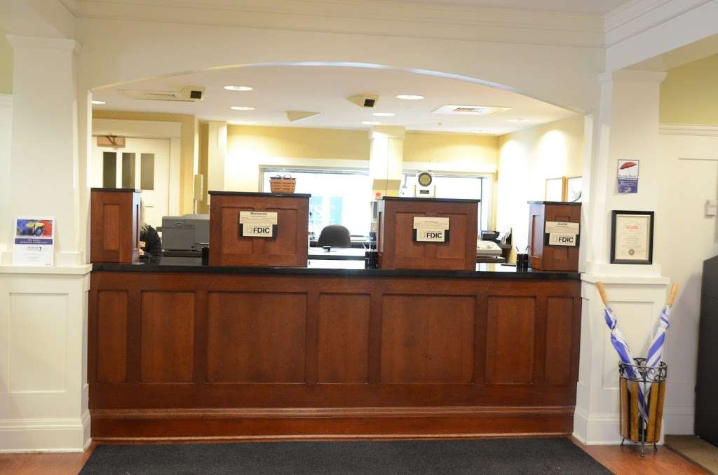 Cary Bank & Trust | 60 E Main St, Cary, IL 60013 | Phone: (847) 462-8881