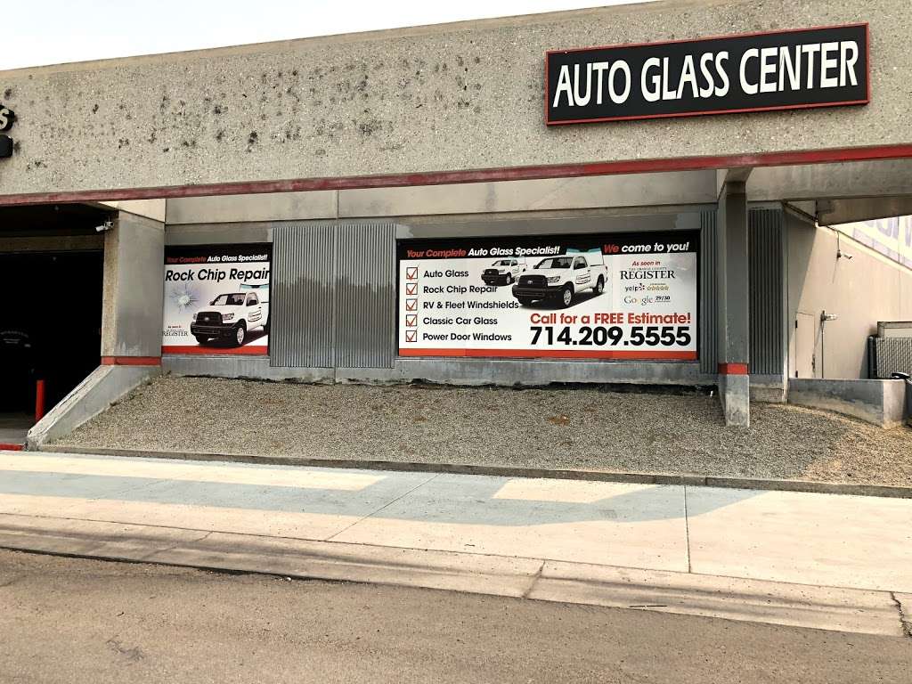 OC Windshields Auto Glass & Tint | 828 W Vermont Ave unit f, Anaheim, CA 92805, USA | Phone: (714) 209-5555