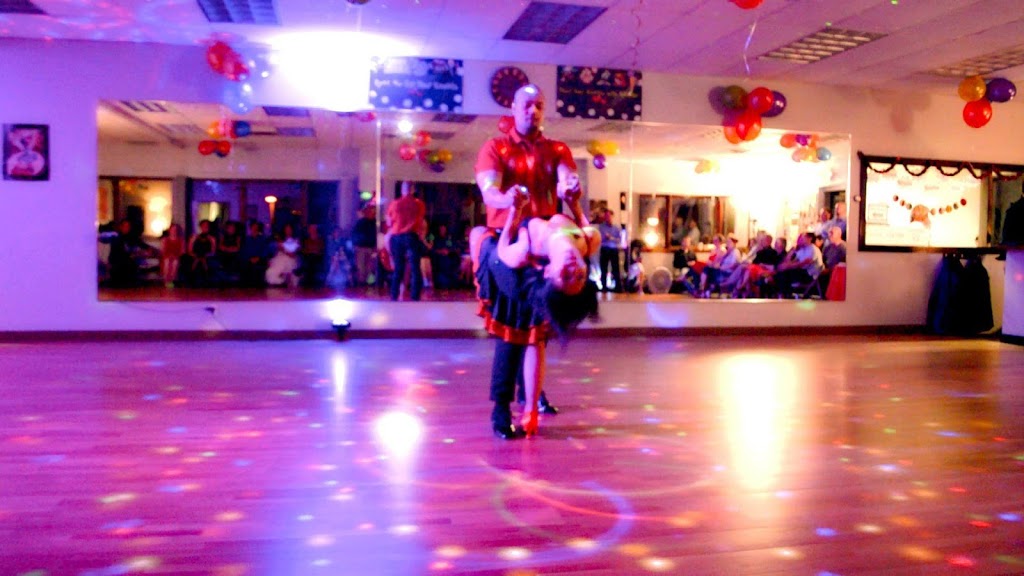 Ballroom & Latin Dance Club | 1103 Burnsville Pkwy, Burnsville, MN 55337, USA | Phone: (952) 292-0524