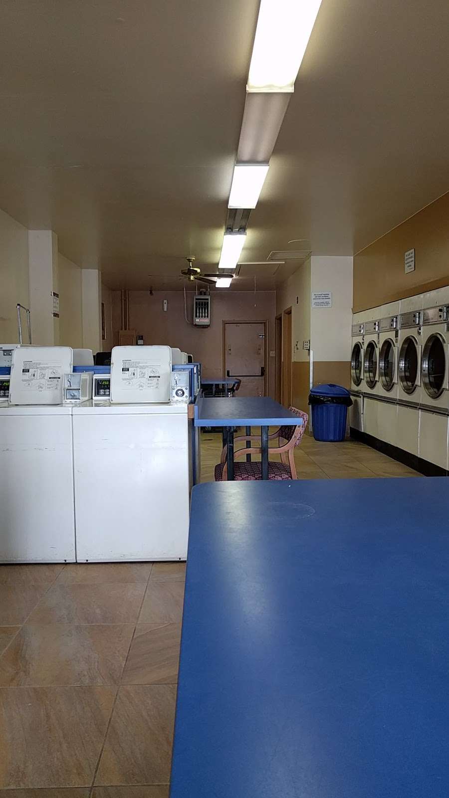 Dollys Coin Laundry | 3811 Scotland Main St, Chambersburg, PA 17202, USA