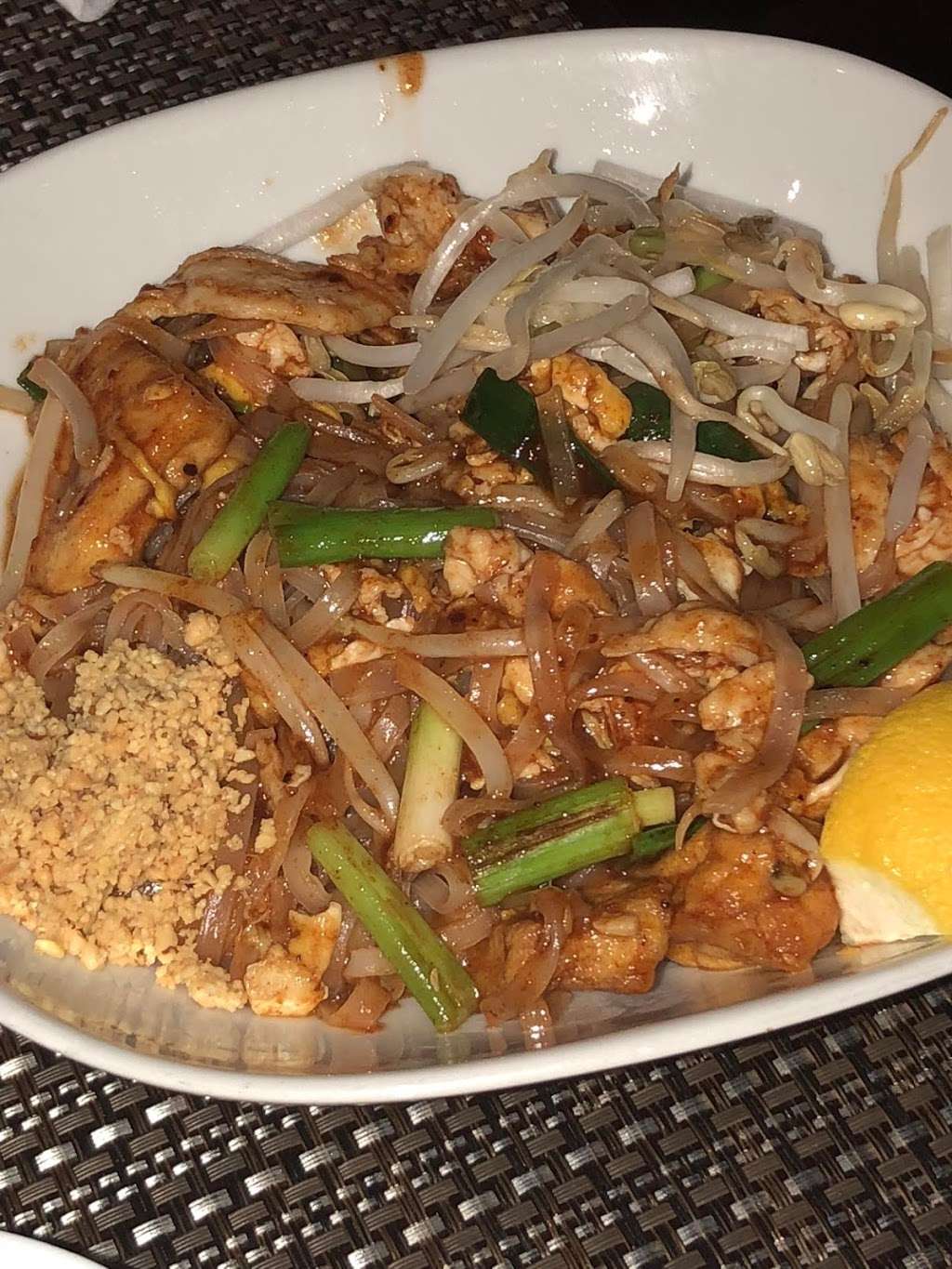 Sambal Thai & Malay | 4 W Main Ave, Irvington, NY 10533 | Phone: (914) 478-2700