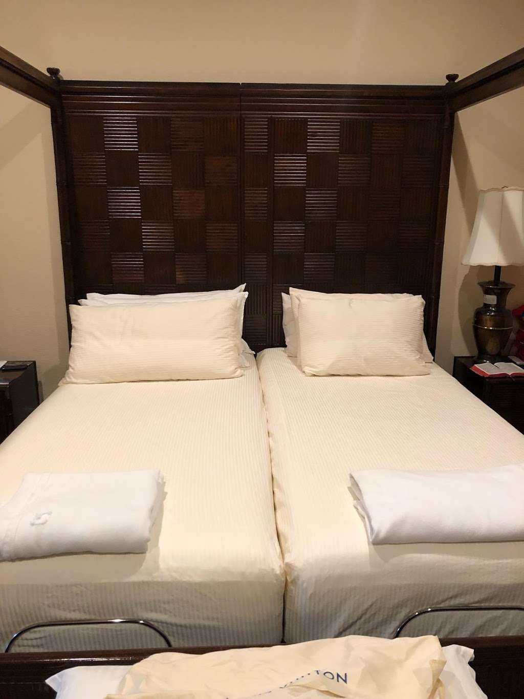 Billy Bob's Beds in 7350 Tezel Rd, San Antonio, TX 78250, USA