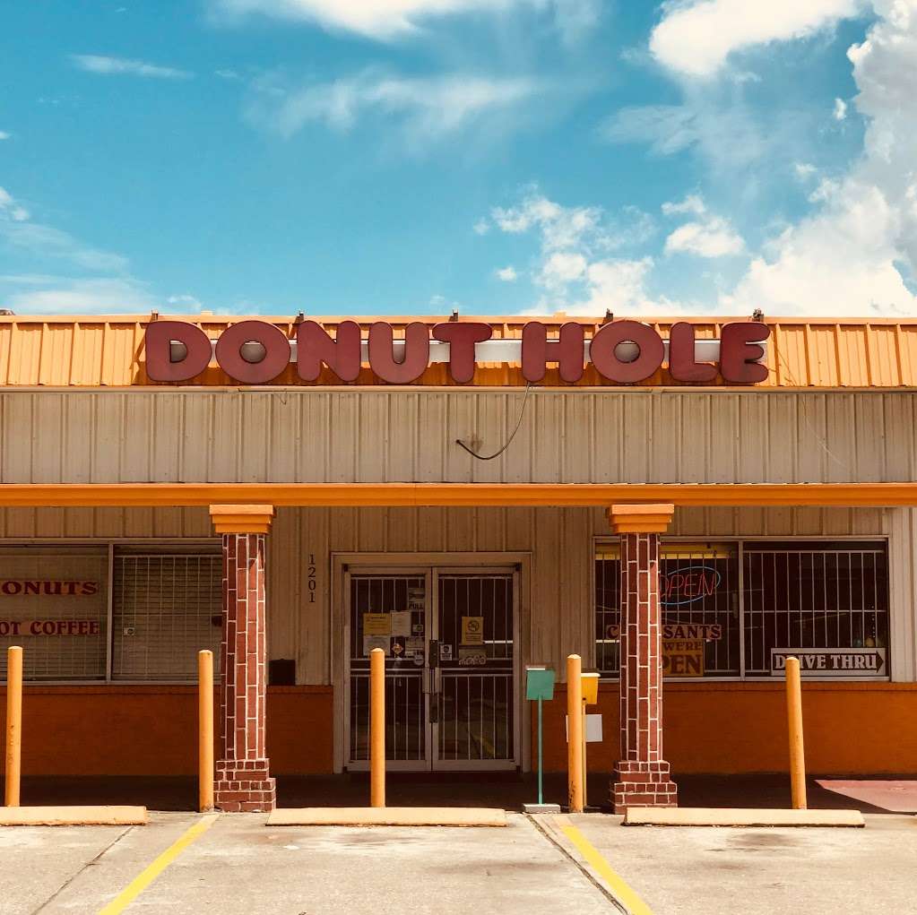 Donut Hole - East Pasadena Frwy | 1201 Red Bluff Rd, Pasadena, TX 77506, USA | Phone: (713) 477-7570