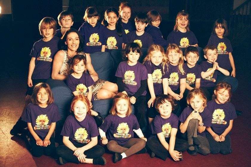 Dandelion Theatre Arts | Boxhill Farm Bungalow, Old Reigate Road, Brockham, Dorking RH4 1NR, UK | Phone: 01737 215749