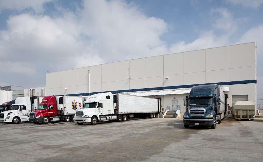 Lineage Logistics | 2551 Lilac Ave, Rialto, CA 92335 | Phone: (909) 874-1200