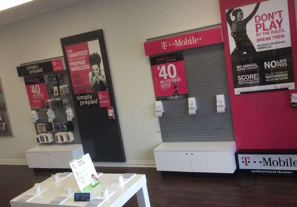 T-Mobile By Box Wireless | 1/2 Van Owen, 12508 Vanowen St, North Hollywood, CA 91605, USA | Phone: (818) 821-3320