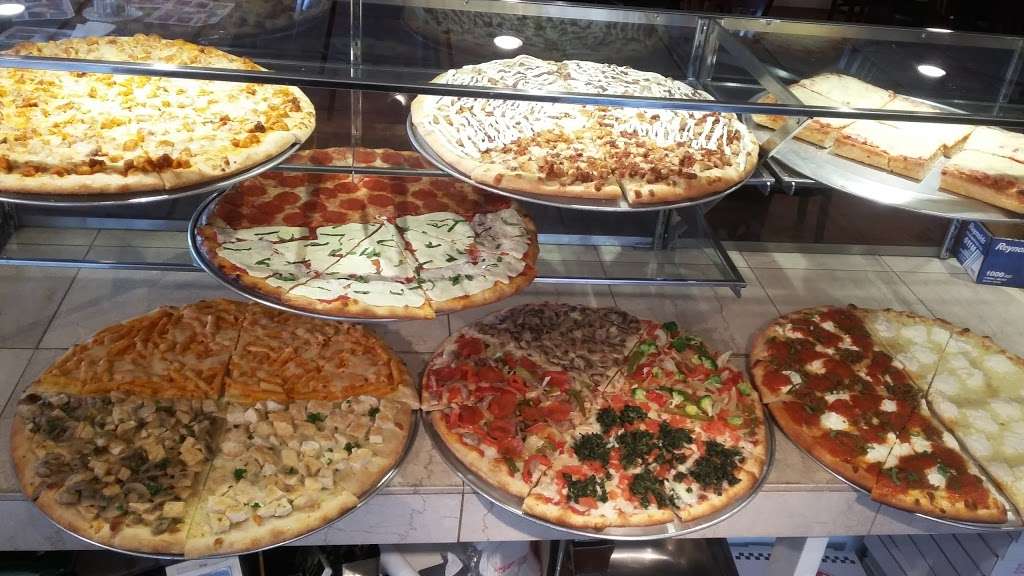 Giovannis Pizza Italian Restaurant | 535 Western Hwy S, Blauvelt, NY 10913, USA | Phone: (845) 848-2660