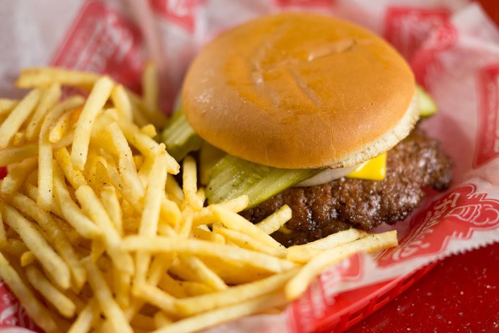 Freddys Frozen Custard & Steakburgers | 10201 Central Ave NE, Albuquerque, NM 87123, USA | Phone: (505) 237-9605