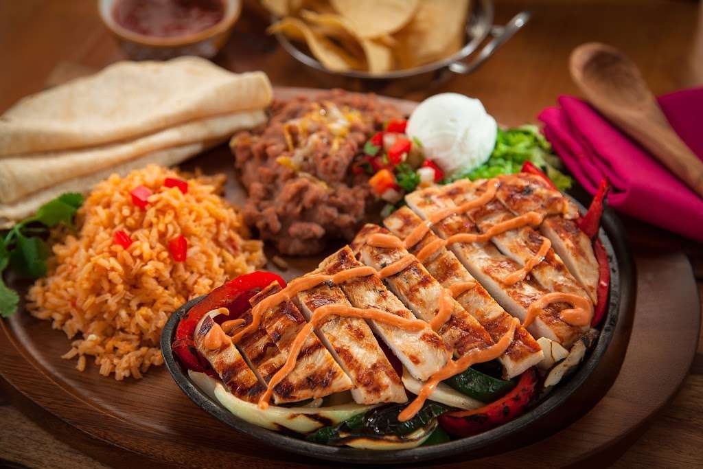 Mi Tortilla Mexican Grill | 487 Magnolia Ave, Corona, CA 92879 | Phone: (951) 279-8766