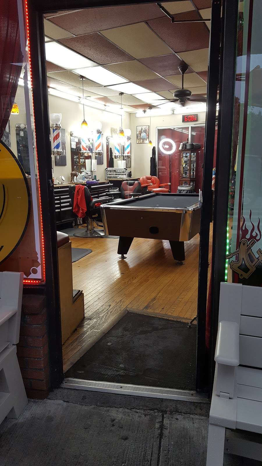 Tonys Den Barber Shop | 105-02 Liberty Ave, Ozone Park, NY 11417, USA
