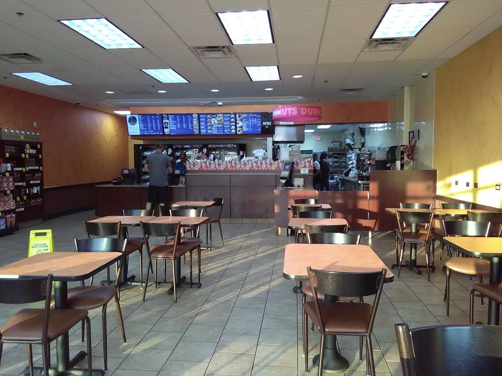 Dunkin | 7010 Burroughs Ave, Plano, IL 60545, USA | Phone: (630) 552-9888