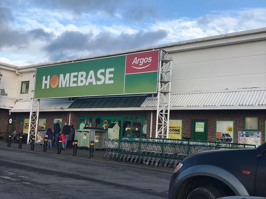 Homebase - Sevenoaks | Sevenoaks Retail Park, Old Otford Rd, Sevenoaks TN14 5EW, UK | Phone: 0345 640 7119